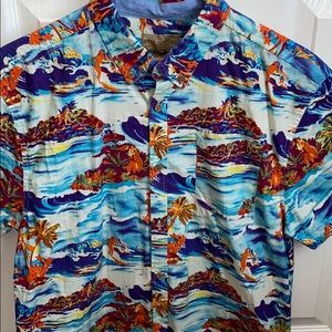 Hawaiian shirt Vibrant pattern surfing size medium
